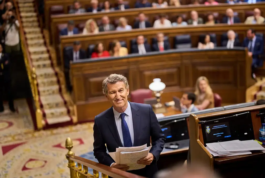 Alberto Nunez Feijoo tillhör det konservativa och kristina partiet Partido Popular (Folkpartiet).