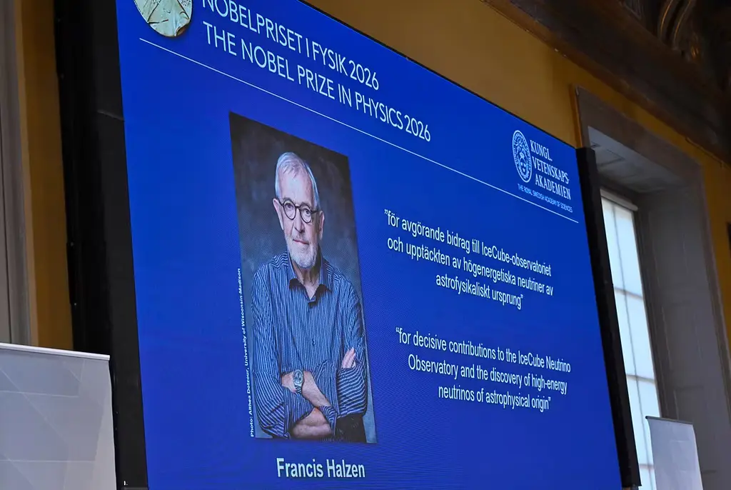 
Francis Halzen tilldelas 2026 års Nobelpris i fysik.