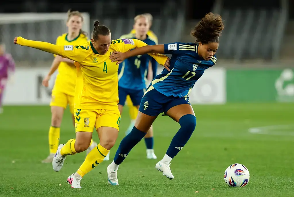 Schröder i matchen mot Litauen. 