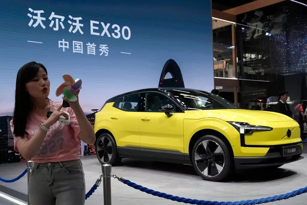 Volvo Cars EX30 på bilmässa i Kina.