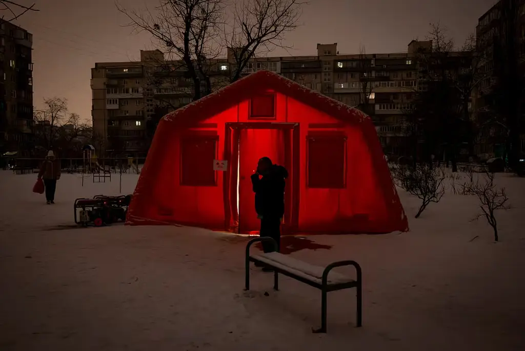 Arkivbild av ett nödtält i Ukrainas huvudstad Kyjiv i januari.