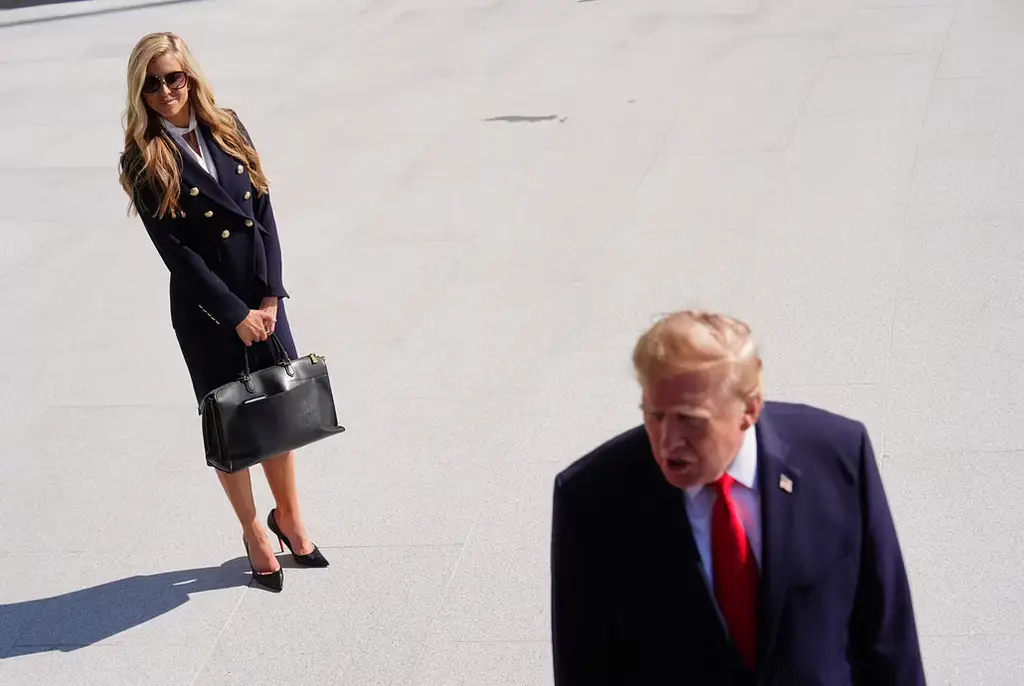 Katie Zacharia i samband med att Trump presenterade henne för omvärlden.