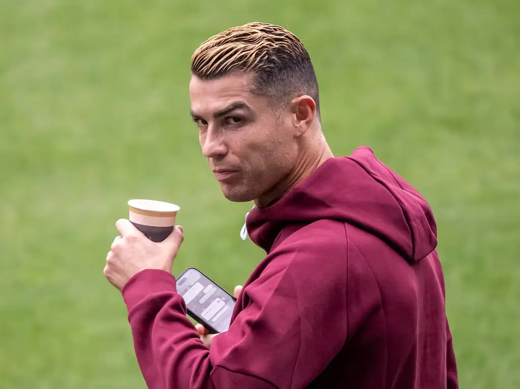 Cristiano Ronaldo under en träning med Portugals landslag i Malmö.