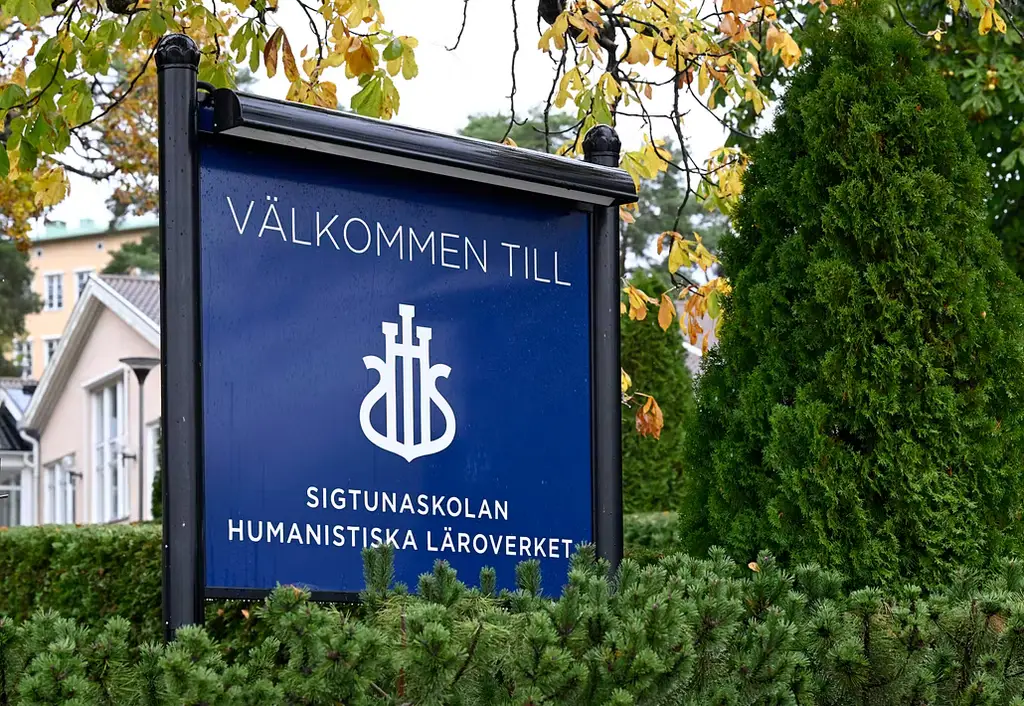 Exteriör på Sigtunaskolan Humanistiska Läroverket.